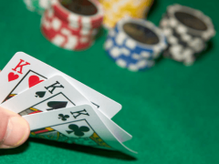 Online poker gambling